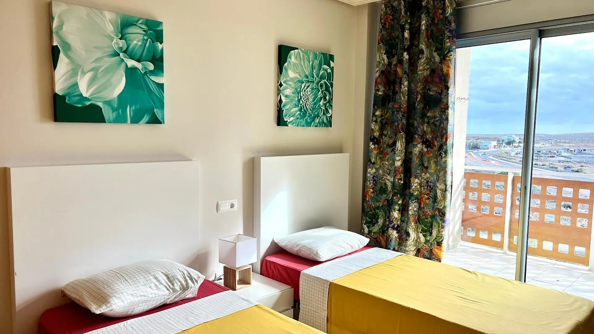 Ocean View Two Bedroom Apartment Granadilla De Abona Spain